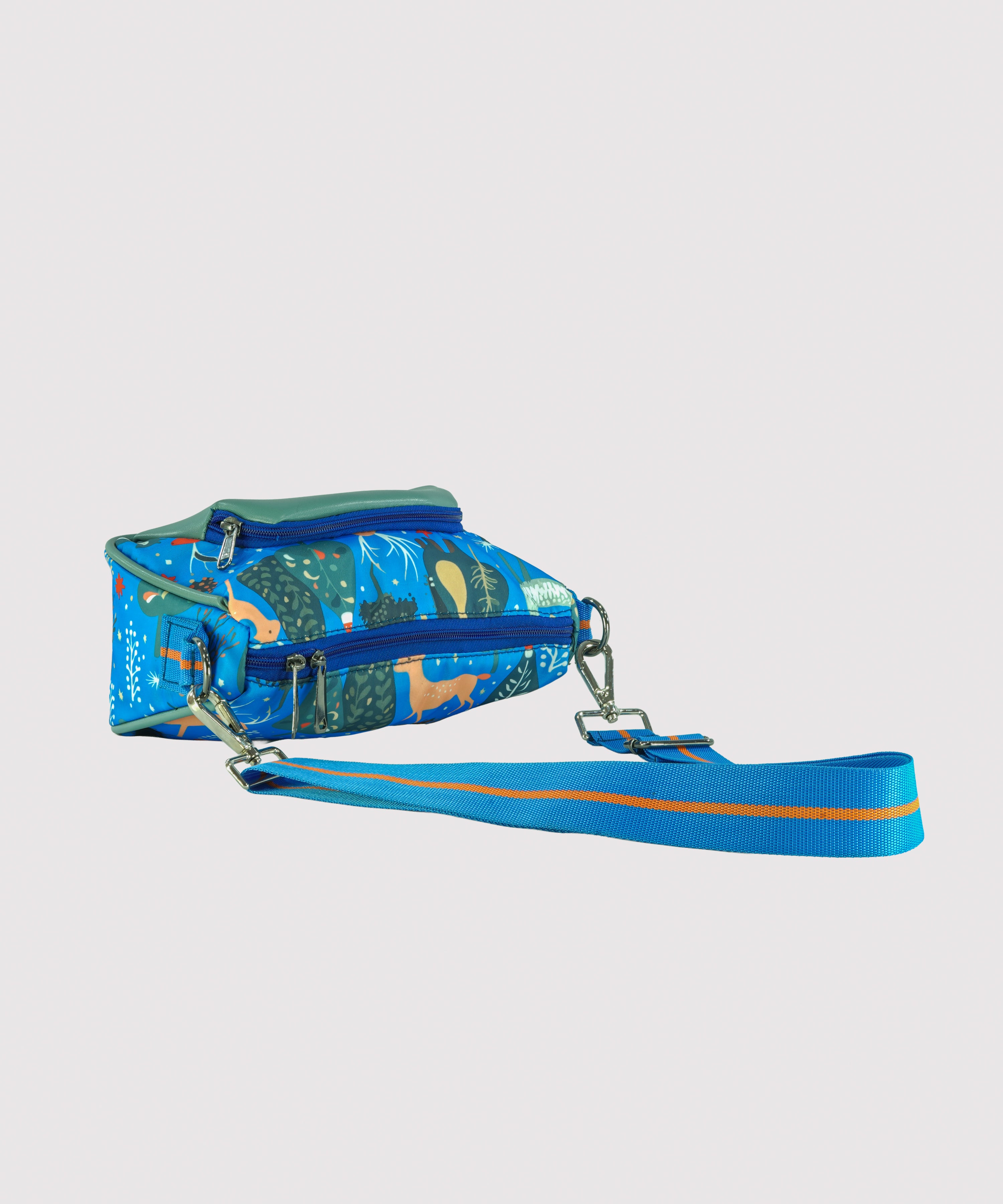 Girls side bag - Wildlife theme